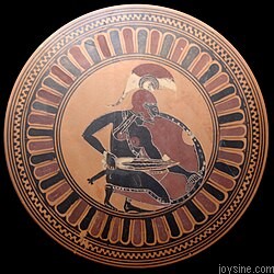 250px Squatting warrior Staatliche Antikensammlungen 8966.jpg