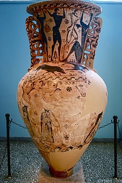 250px Funerary proto Attic amphora by Polyphemos painter depicting Odysseus and his men blinding the cyclops Polyphemus from xxx flickr 8706777442 b4db371a26 o.jpg