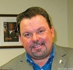 250px ThomasKinkade.jpg